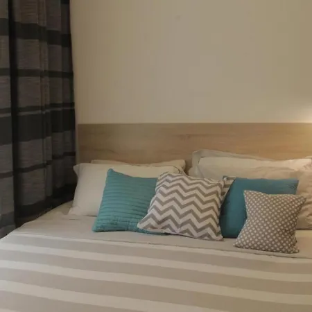 для пари з видом на оперний театр Lviv