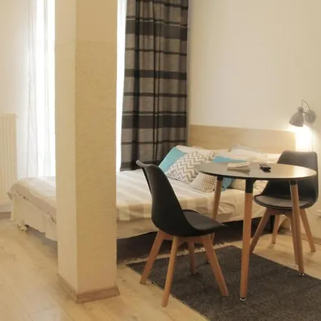 для пари з видом на оперний театр *